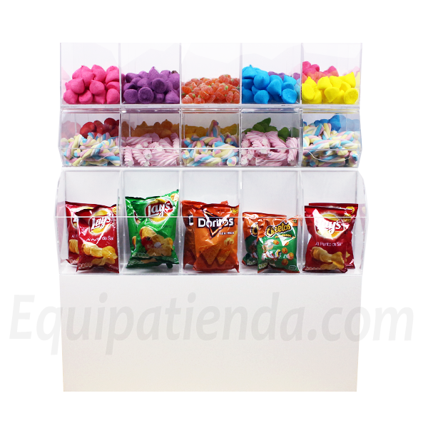 Isla central con carameleras y recipientes transparentes para golosinas y snacks.