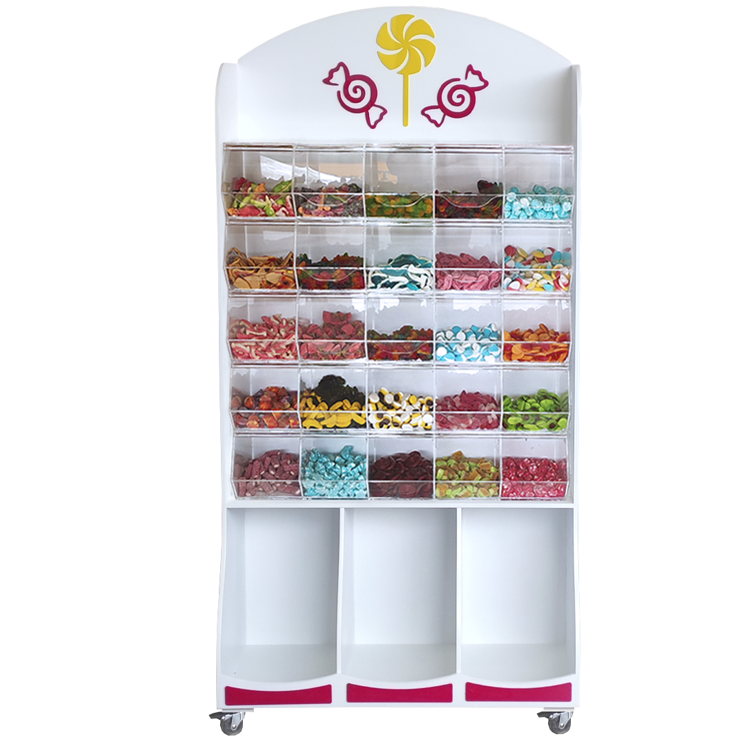 Mobiliario con metacrilato fabricado a medida para tiendas de chuches, con estructura de melamina y compartimentos inferiores para snacks. Solución práctica e higiénica para la exposición organizada de golosinas y productos de impulso.