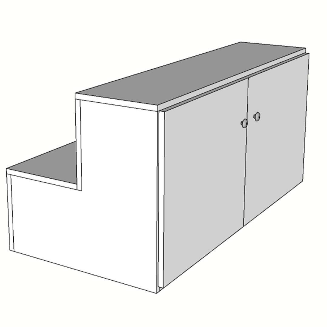 Escaparate escalonado de melamina con puertas traseras de almacenaje, fabricado a medida. Mobiliario comercial funcional y compacto, ideal para exponer productos en distintos niveles y guardar stock o materiales en su interior.