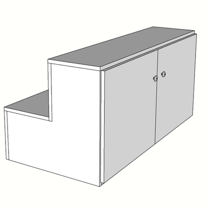 Mueble escaparate escalonado de 120x60x60cm, fabricado a medida en melamina, con puertas traseras de almacenaje. Diseño en niveles para exposición ordenada de productos.