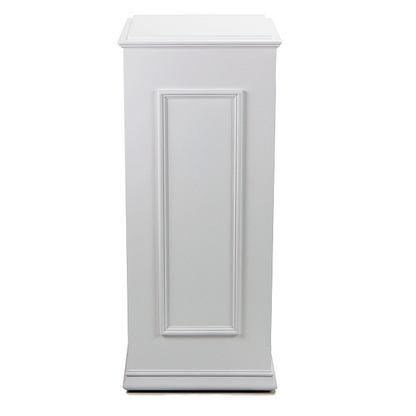 Pedestal decorativo de 30x30x80cm, en DM lacado blanco, para exposición de productos. Fabricación a medida.
